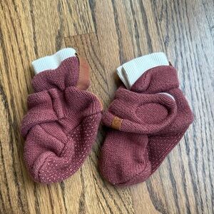 Goumi kids knit boots in hot cocoa color